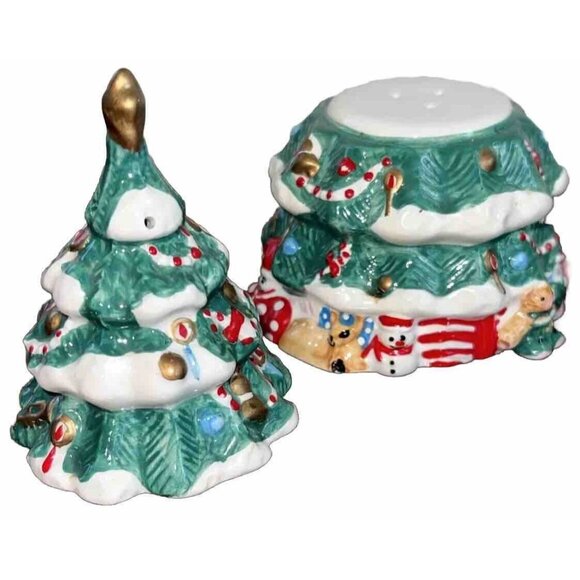 Holly Tree Christmas Tree Ceramic Stacking Salt and Pepper Shaker Set - Picture 2 of 8